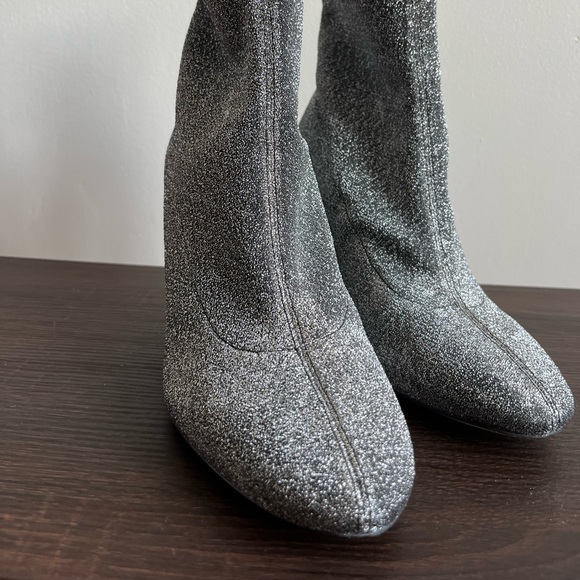 Michael Kors Holiday sparkle booties - Picture 11 of 11